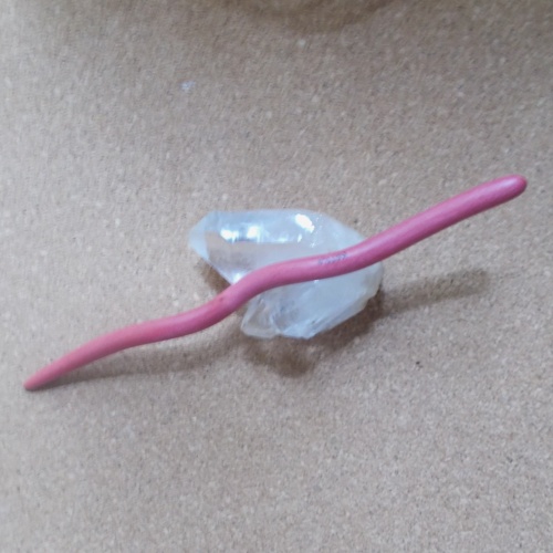 NEW! Dymalux Pale Pink Ivory Ketylo hair stick supplied in the UK by Longhaired Jewels